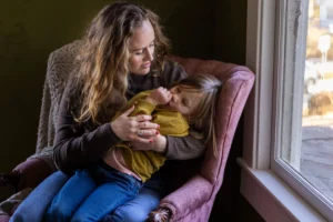Kellyn Haight experienced debilitating depression when her daughter was younger. Now she’s trying to have another child — and plans to keep taking Zoloft throughout the pregnancy. (KATIE SHAW FOR KFF HEALTH NEWS)